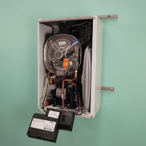 Resim Demirdöküm Vintomix 18/24 2 Yıl Garantili Yoğuşmalı Kombi